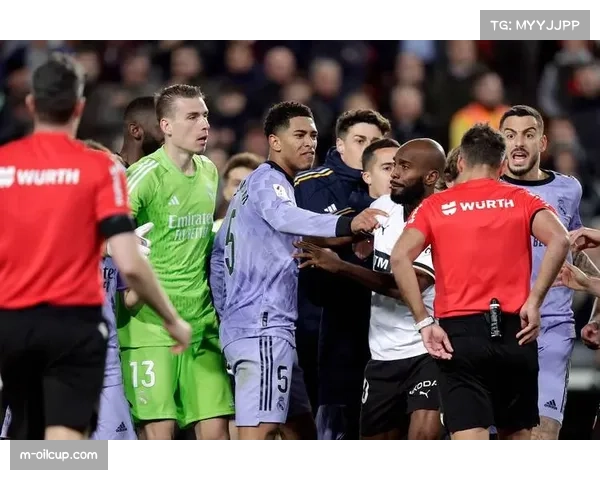 西甲裁判委员会宣布,下赛季将试点扩大主裁现场回看VAR范围